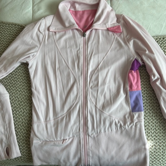 Lululemon jacket - Picture 3 of 4